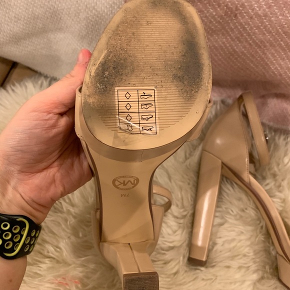 Michael by Michael Kors "Divia" Heels w/Box Size 7 - Picture 6 of 8